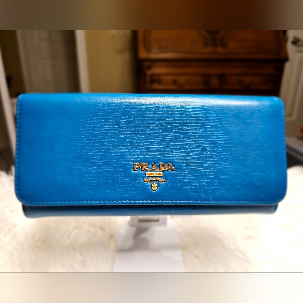 PRADA Blue Saffiano Long Wallet (Crossbody) 💙